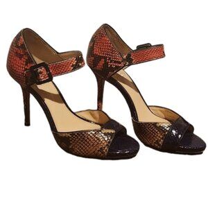VINCE CAMUTO multicolor snakeskin heels with ankle strap and buckle closure 7.5
